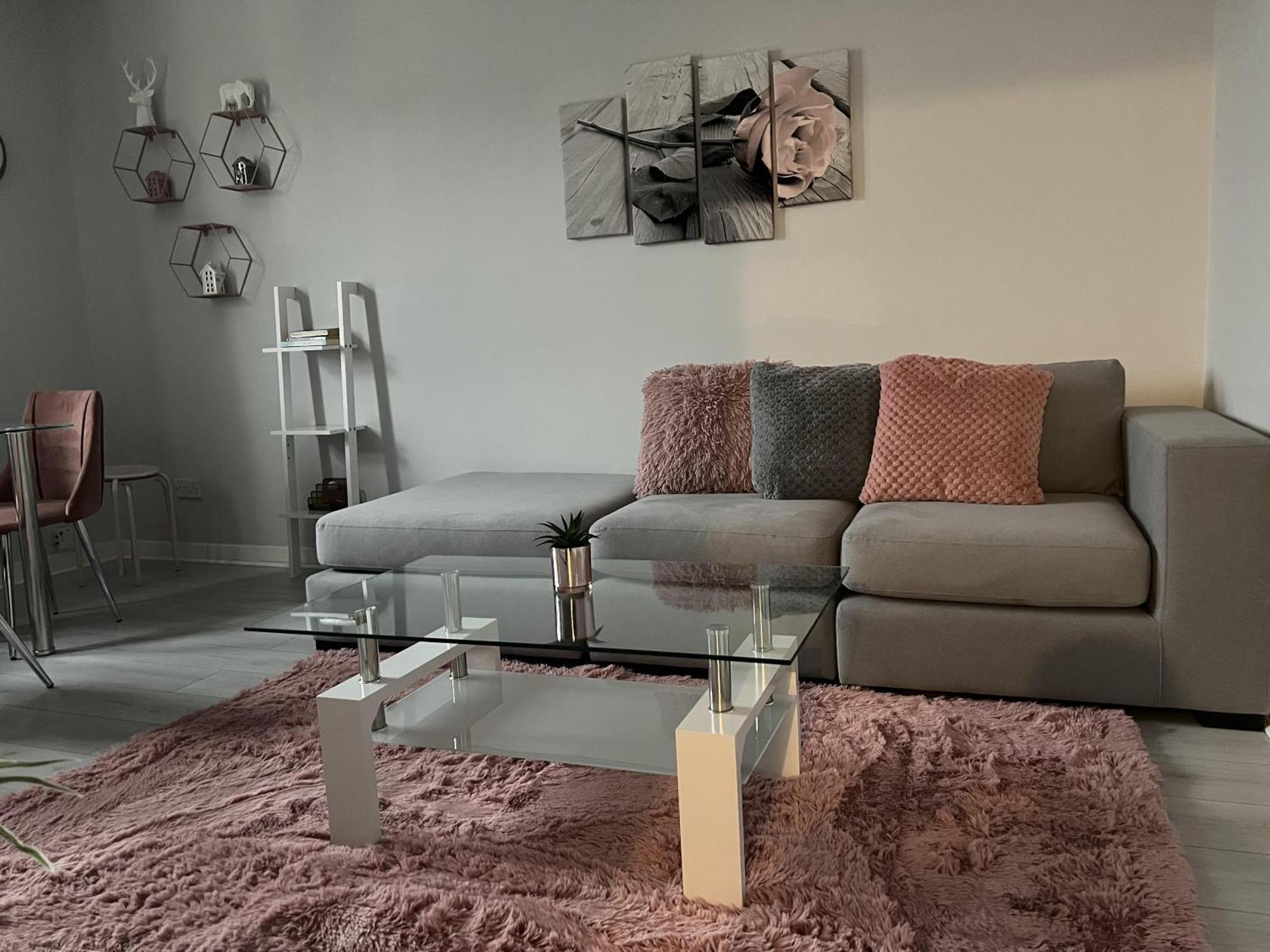 Captivating 2-Bed Apartment In 柯科迪 外观 照片