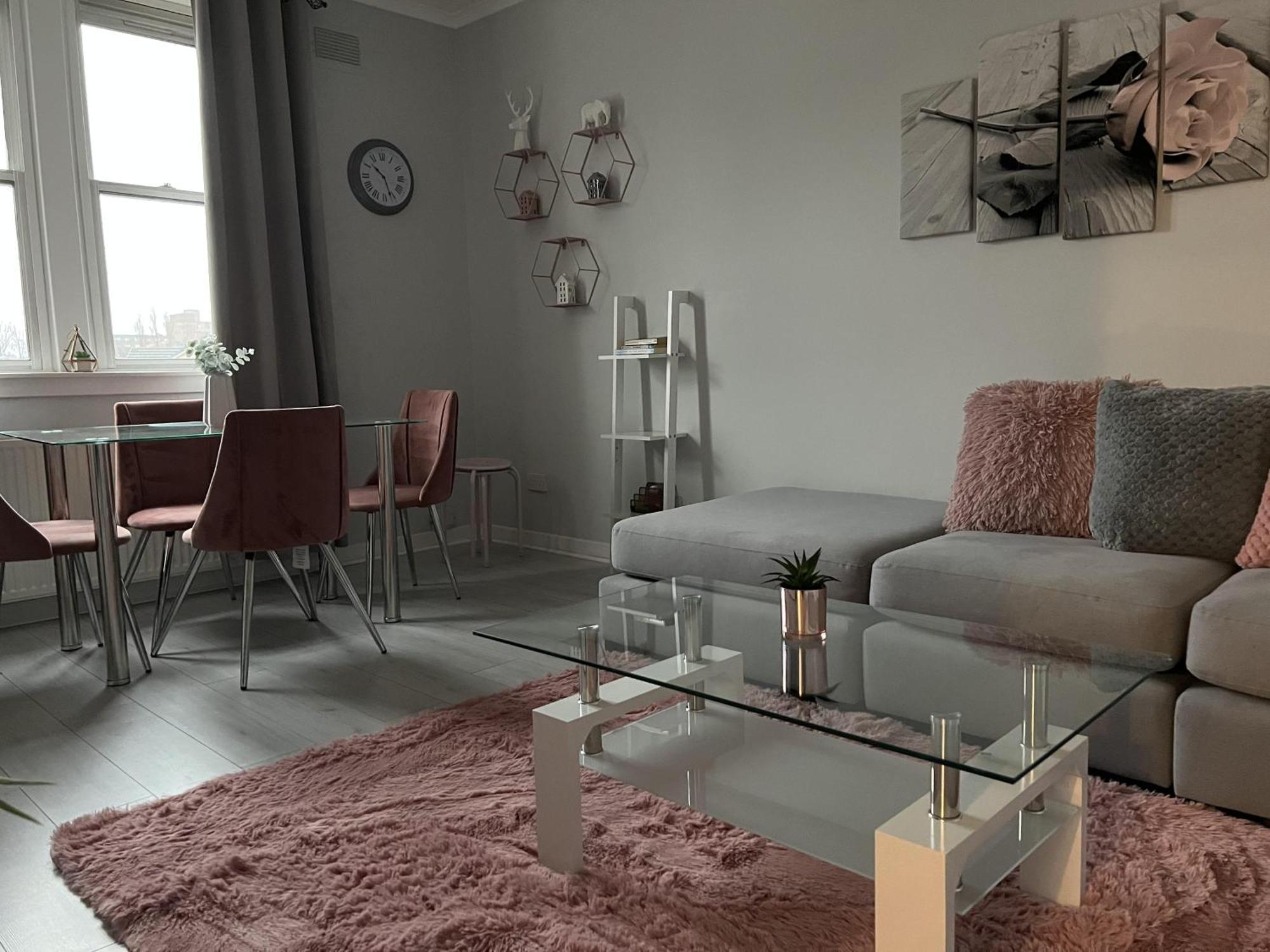 Captivating 2-Bed Apartment In 柯科迪 外观 照片