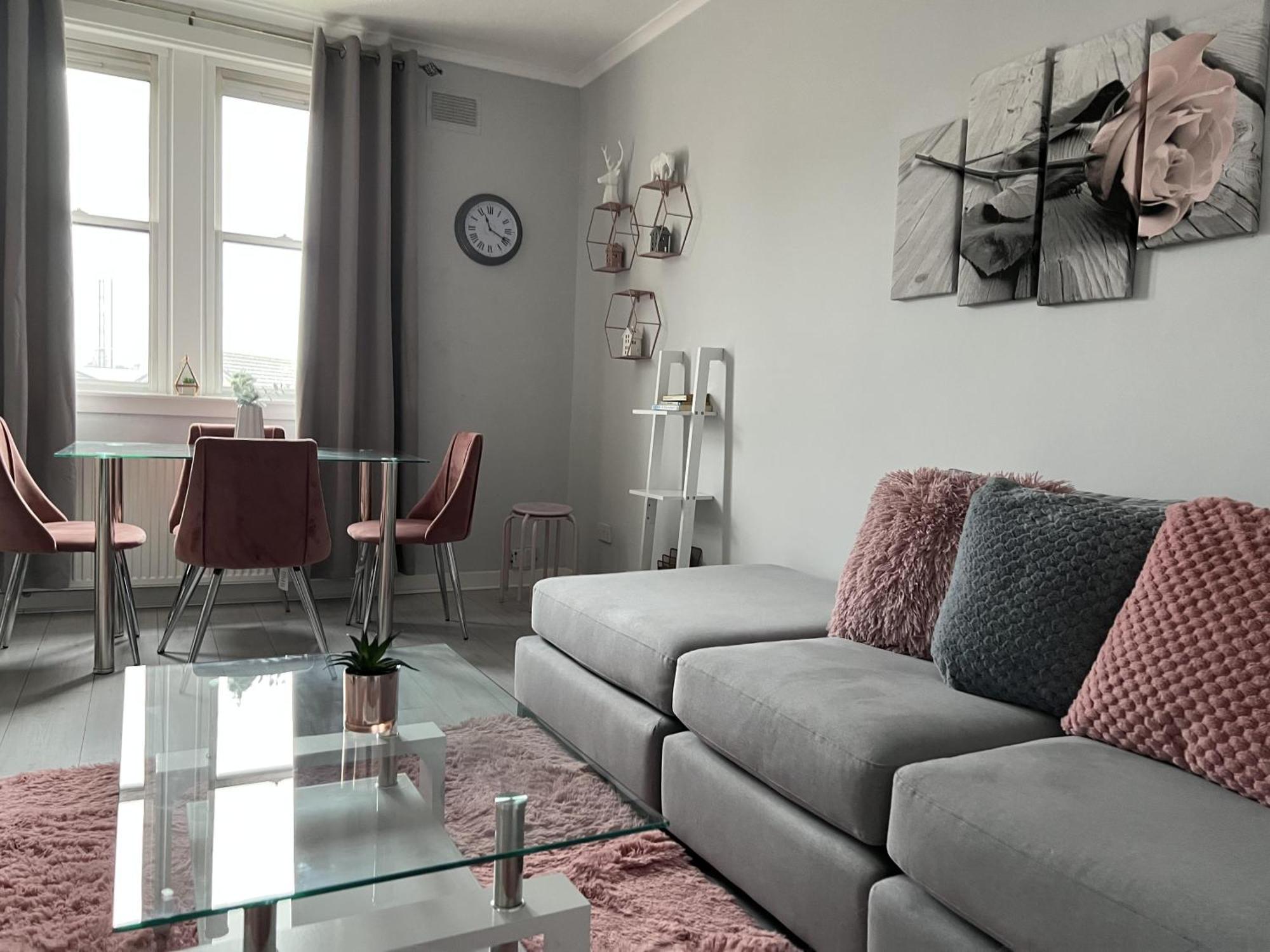 Captivating 2-Bed Apartment In 柯科迪 外观 照片